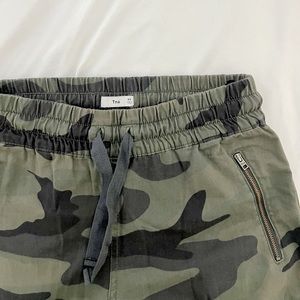 tna camo joggers [xs]